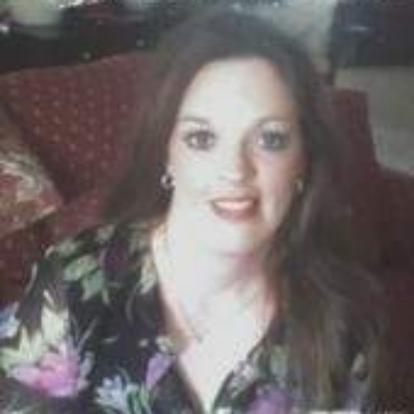 Meet your Posher, Susan - Picture 2 of 3